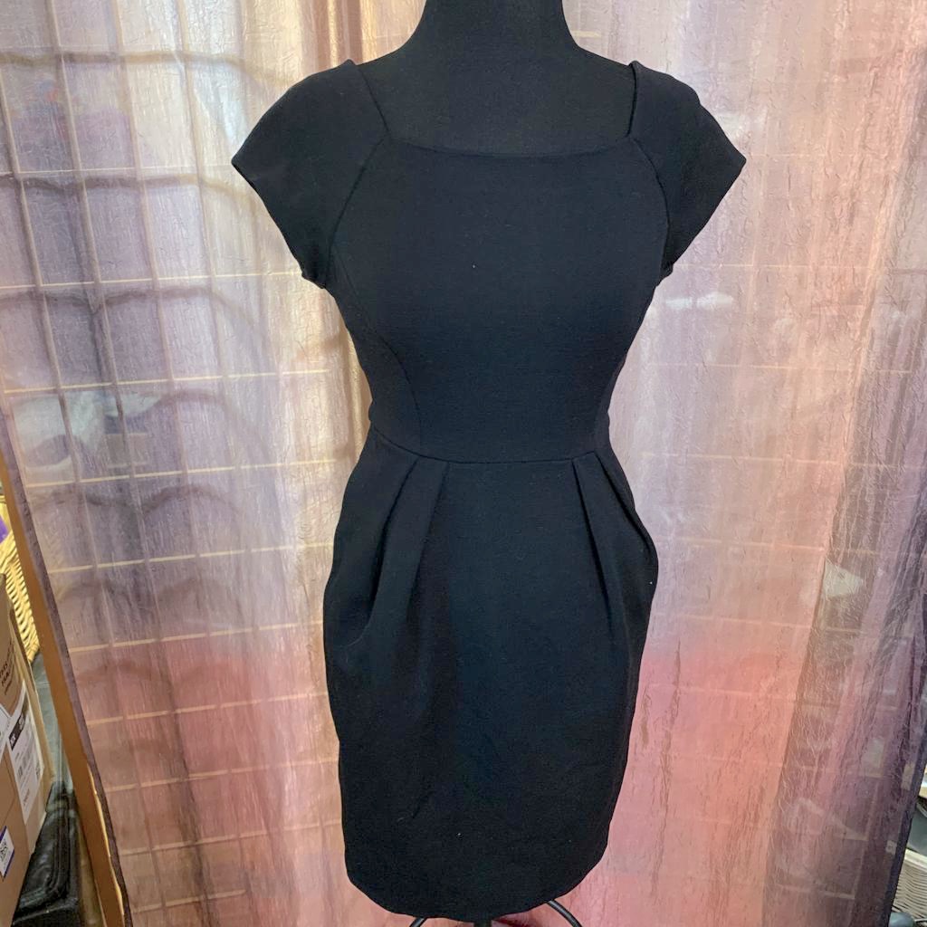 Diane Von Furstenburg Black Short Sleeved Dress